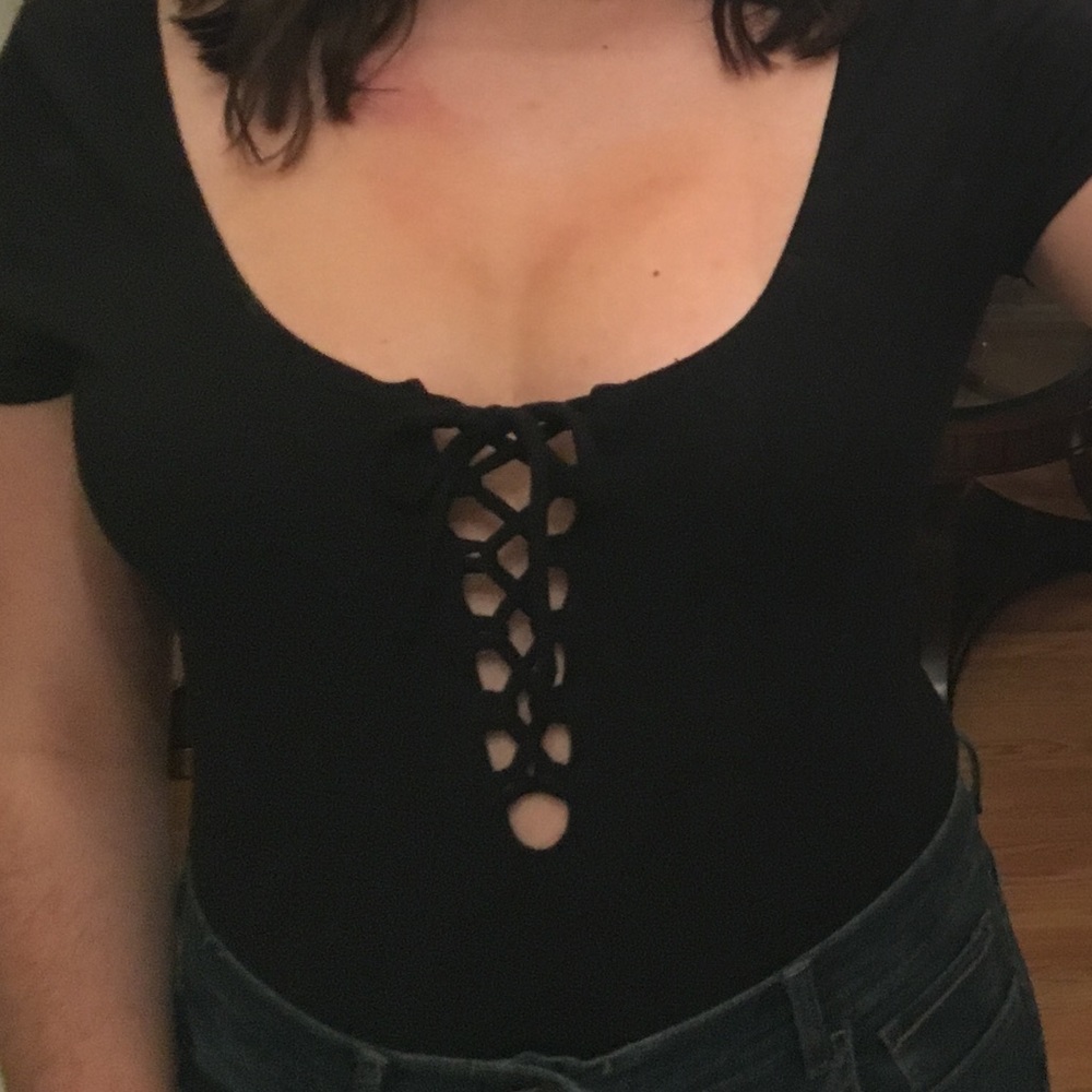 🖤black VS PINK tie up body suit 🖤